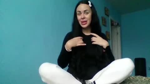Snapshot of stefaniyax chatting on 10, 10, 2025 stefaniyax online show from 10, 10, 2025