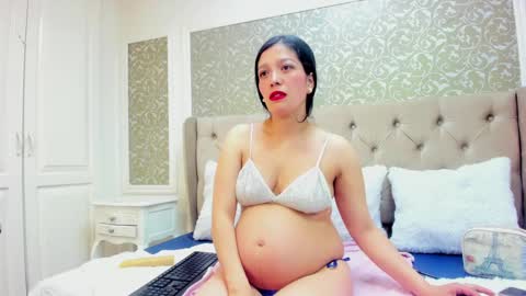 Stefany  online show from 12, 11, 2025