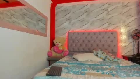 stefany_andruw online show from 25, 11, 2025