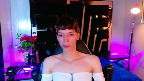 stefany piink online show from 6, 5, 2026