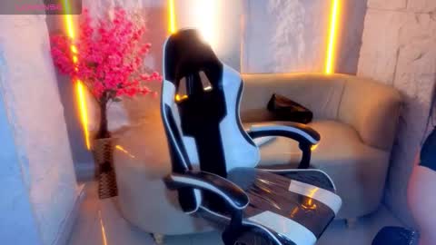 Online 800 to 1400 online show from 11, 3, 2026