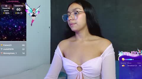 Stefanny lopez online show from 6, 12, 2024