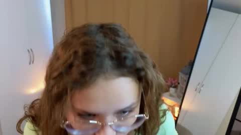 Snapshot of steffaniebrais chatting on 12, 10, 2025 Steffani online show from 12, 10, 2025
