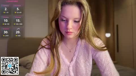 Snapshot of steffi_meoww chatting on 25, 4, 2026 STEFI Streams every day from 10 PM GTM1 online show from 25, 4, 2026
