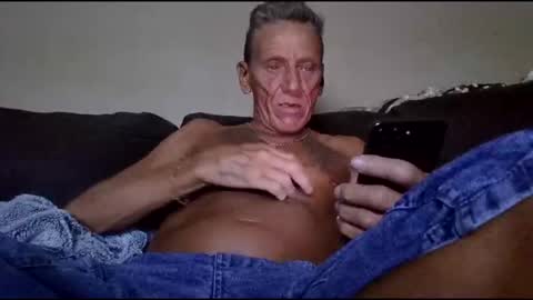 Snapshot of stefy1037 chatting on 25, 5, 2026 stefy1037 online show from 25, 5, 2026