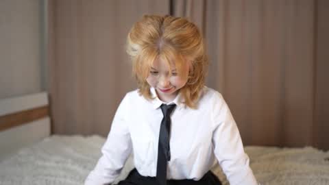 Stella online show from 4, 10, 2025