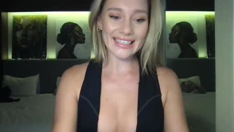 Stella online show from 4, 10, 2025