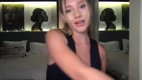 Stella online show from 26, 10, 2025