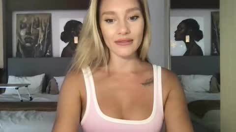 Stella online show from 3, 11, 2025