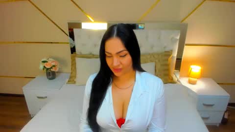 Stella Nelson online show from 21, 10, 2025