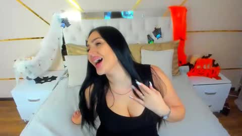 Stella Nelson online show from 3, 11, 2025