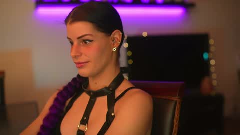 Stella online show from 13, 12, 2024