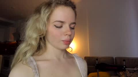 Asella online show from 29, 12, 2024