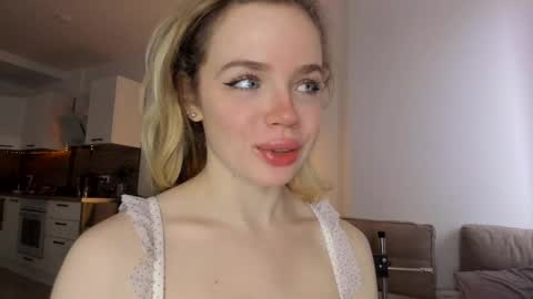 Asella online show from 12, 2, 2025