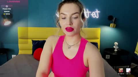 Snapshot of stellaalluring chatting on 19, 5, 2026 Stella online show from 19, 5, 2026