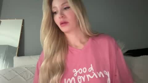 Stella Bella online show from 19, 2, 2025