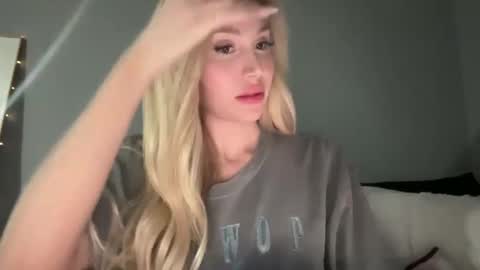 Stella Bella online show from 7, 3, 2025