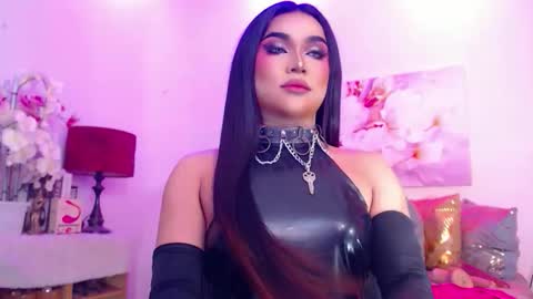 CALL ME STELLA online show from 30, 3, 2026