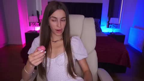 stellahoneywell online show from 23, 7, 2026