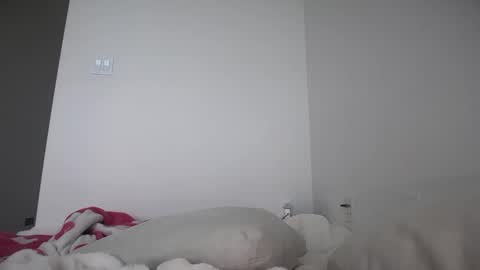 stellapearl online show from 9, 10, 2025