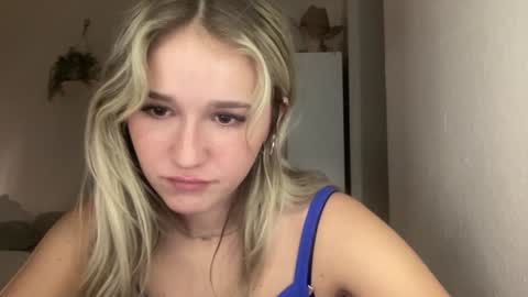 stellaraexox online show from 13, 1, 2025