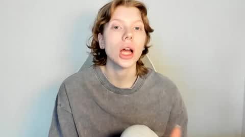 S T E L L A online show from 5, 3, 2026