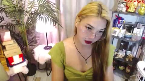 Stella sweet online show from 14, 4, 2026