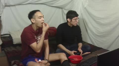 Snapshot of stepbrosplay chatting on 4, 10, 2025 Stepbrosplay online show from 4, 10, 2025