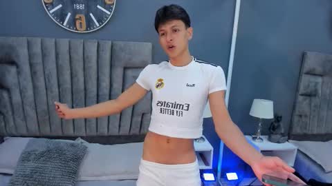 Stephane Rouss online show from 22, 10, 2025