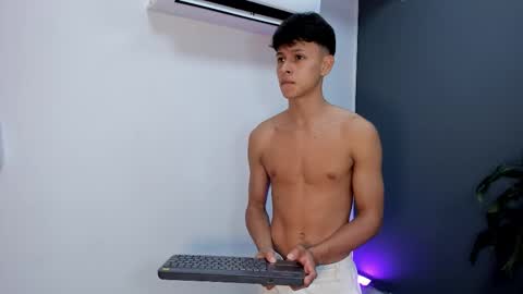 Stephane Rouss online show from 1, 11, 2025