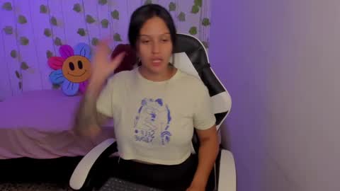 Stephanie  online show from 2, 2, 2025