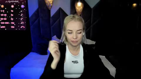 Stephanie Sea online show from 10, 2, 2025