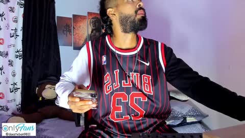 Snapshot of stephenbrown_ chatting on 7, 1, 2025 ................ online show from 7, 1, 2025