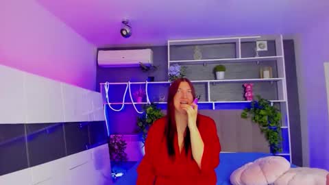 Snapshot of stephierousee chatting on 18, 5, 2026 Stephie online show from 18, 5, 2026