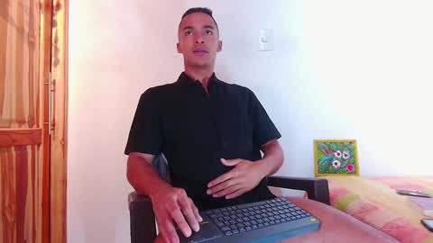 Snapshot of steven_modelo69 chatting on 2, 2, 2025 steven_modelo69 online show from 2, 2, 2025