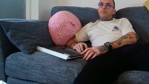 Snapshot of stevie_rae chatting on 14, 10, 2025 stevie_rae online show from 14, 10, 2025