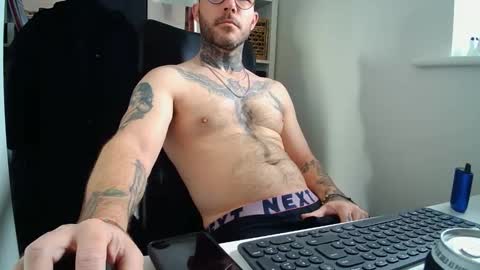 Snapshot of stevie_rae chatting on 26, 10, 2025 stevie_rae online show from 26, 10, 2025