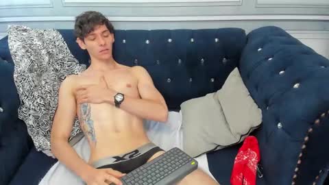 Snapshot of sthefan_salvatore chatting on 3, 3, 2025 STEFAN online show from 3, 3, 2025