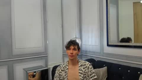 Snapshot of sthefan_salvatore chatting on 4, 3, 2025 STEFAN online show from 4, 3, 2025