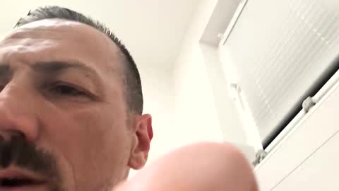 Stifflerger online show from 8, 4, 2026