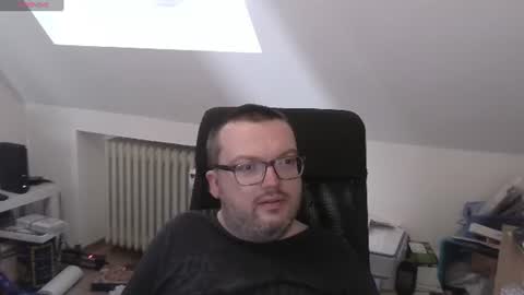 Snapshot of still_alive1985 chatting on 4, 7, 2026 Oliver online show from 4, 7, 2026