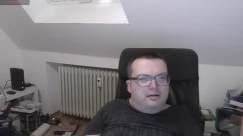 Snapshot of still_alive1985 chatting on 7, 7, 2026 Oliver online show from 7, 7, 2026
