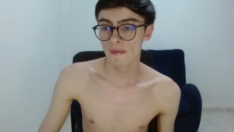 Snapshot of stiv_grant chatting on 22, 4, 2026 stiv_grant online show from 22, 4, 2026