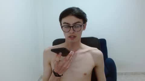 Snapshot of stiv_grant chatting on 28, 4, 2026 stiv_grant online show from 28, 4, 2026