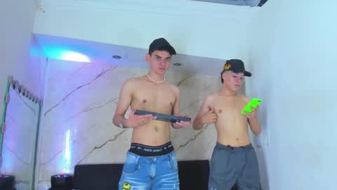 friends online show from 4, 10, 2025