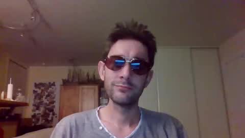 Julien9477 online show from 25, 10, 2025