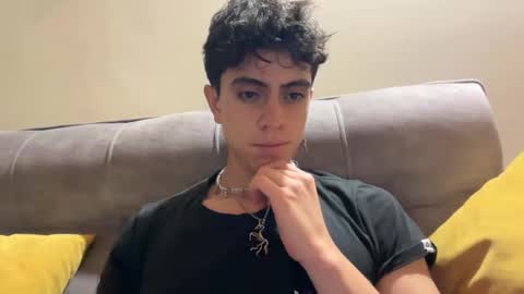 Stolas online show from 14, 2, 2026