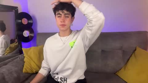 Stolas online show from 2, 3, 2026