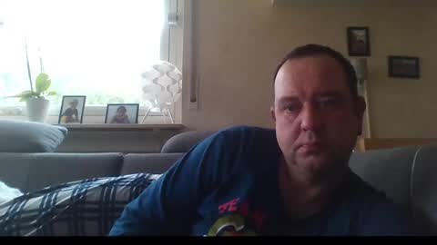 Snapshot of stoned1983 chatting on 18, 11, 2025 stoned1983 online show from 18, 11, 2025