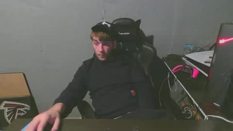 stonedpanda77 online show from 30, 12, 2024